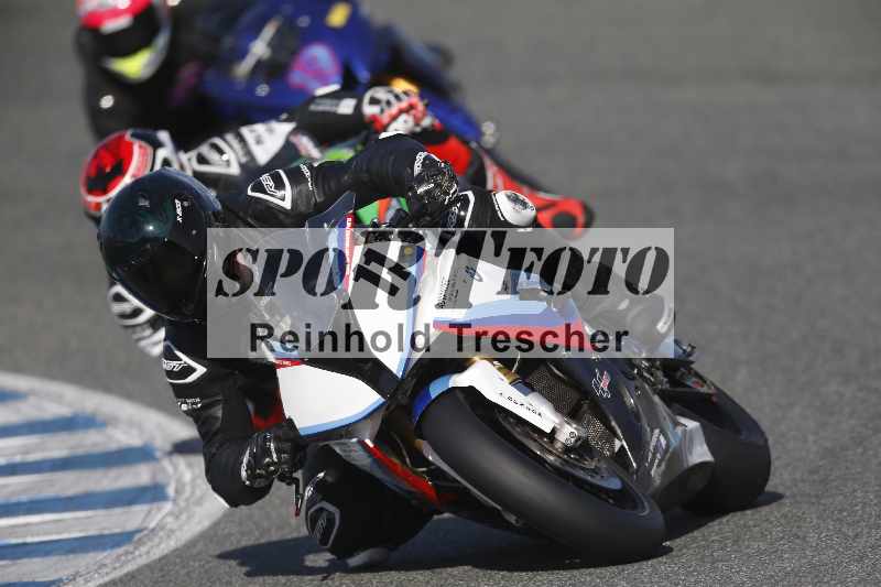 /Archiv-2024/02 29.01.-02.02.2024 Moto Center Thun Jerez/Gruppe schwarz-black/11